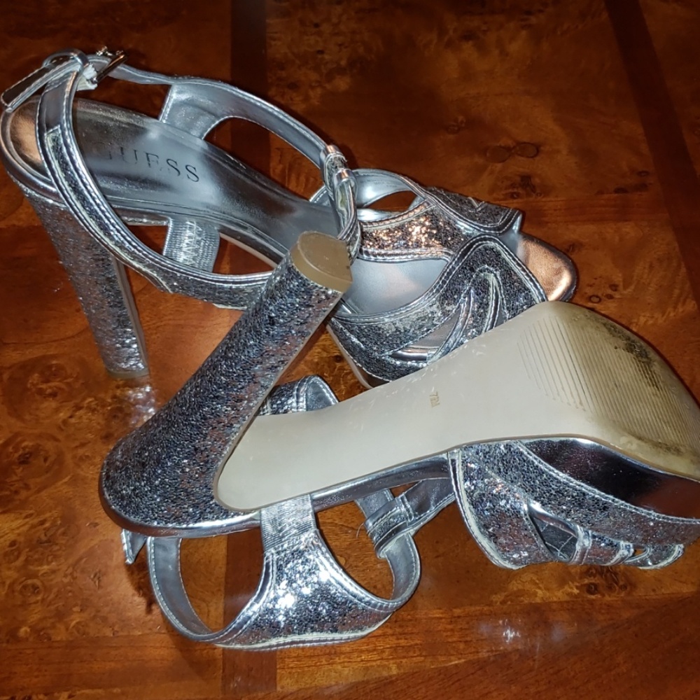 Shoes - Picture 5 of 5
